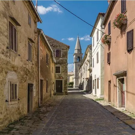 Anna Апартаменты Draguc